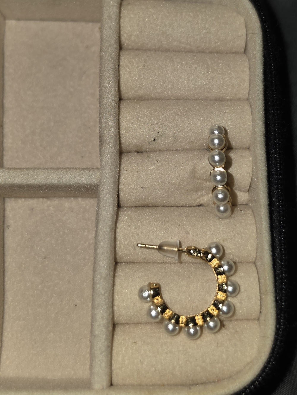 Gold Faux Pearl Hoop Earrings - Classic Faux Pearl Accent BNIB - Picture 2 of 5